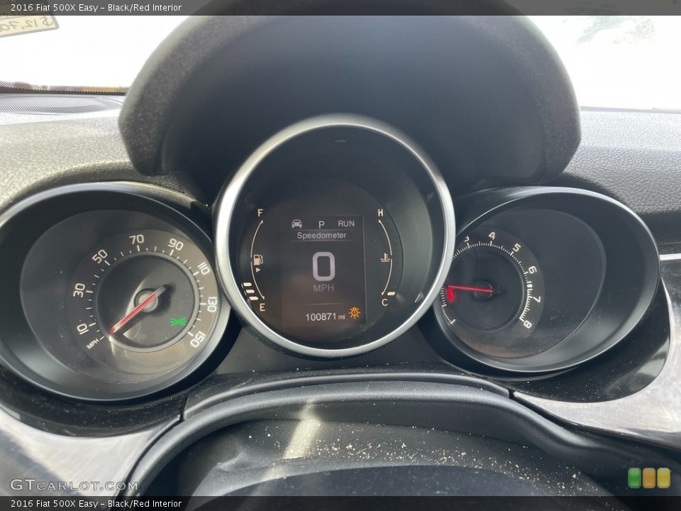 Black/Red 2016 Fiat 500X Interiors