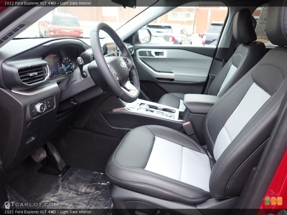 Light Slate Interior Photo for the 2022 Ford Explorer XLT 4WD #144308676