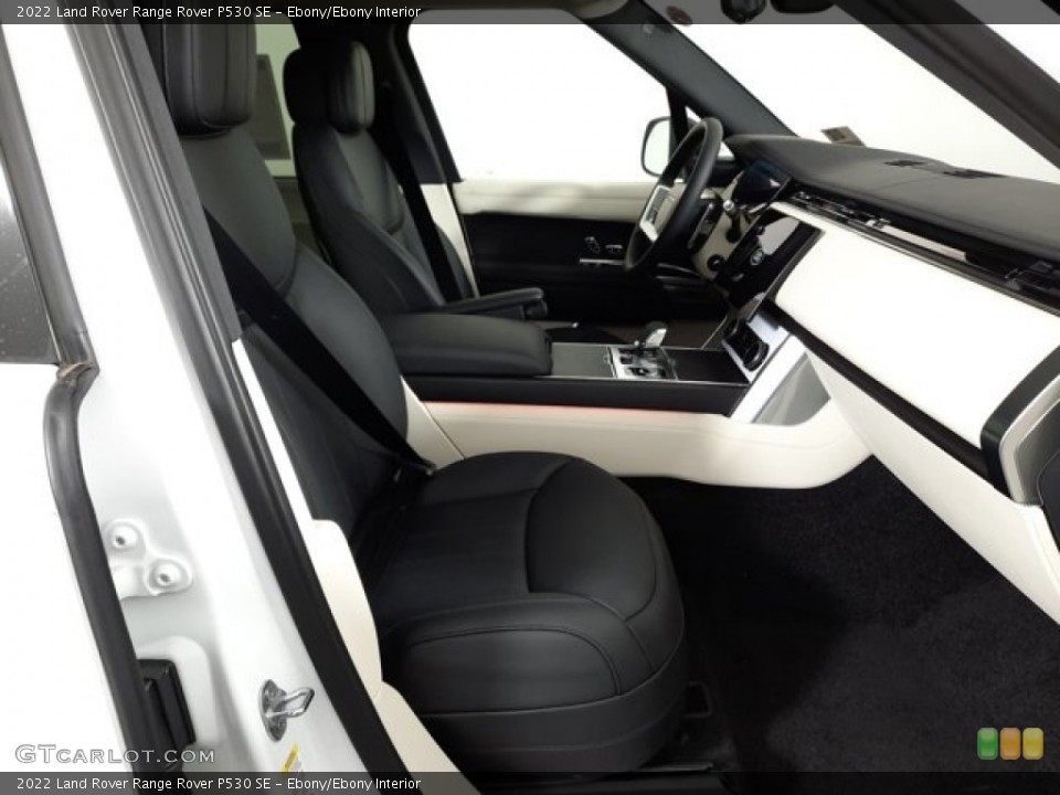 Ebony/Ebony Interior Photo for the 2022 Land Rover Range Rover P530 SE #144309441