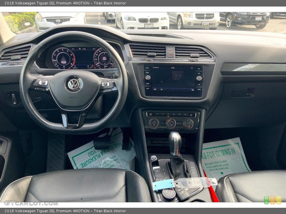 Titan Black Interior Photo for the 2018 Volkswagen Tiguan SEL Premium 4MOTION #144316656