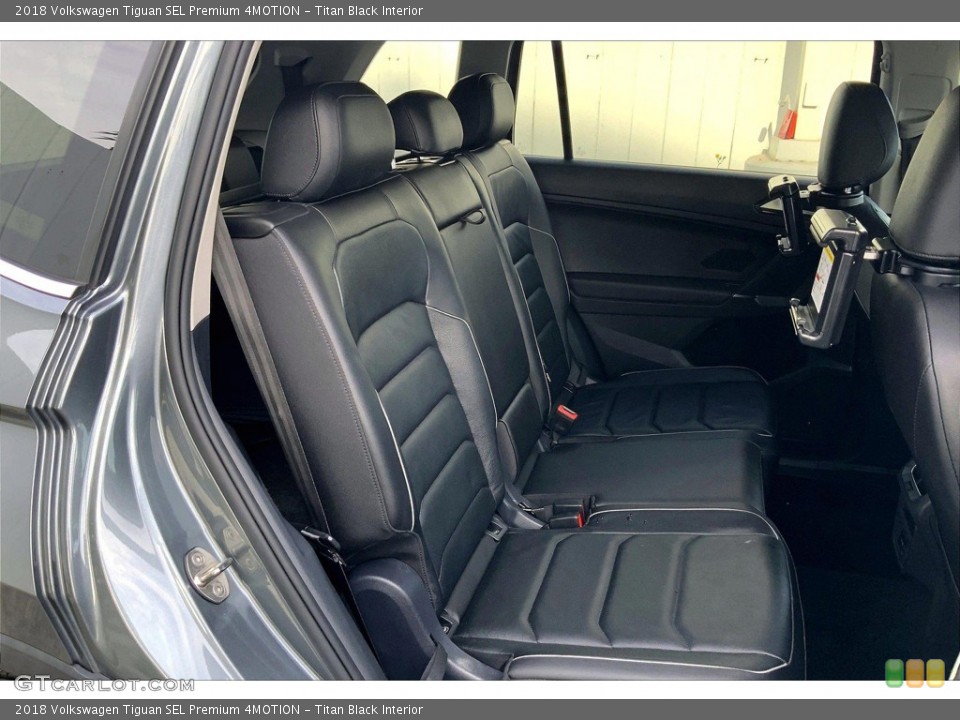 Titan Black Interior Rear Seat for the 2018 Volkswagen Tiguan SEL Premium 4MOTION #144316860