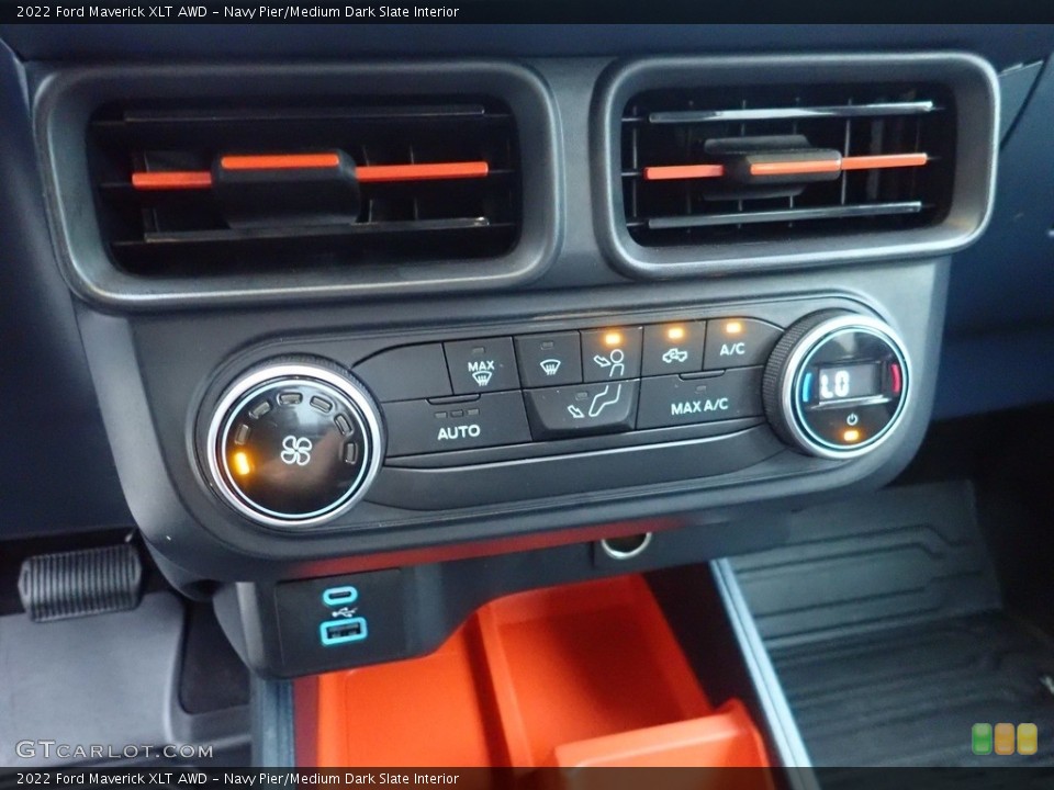 Navy Pier/Medium Dark Slate Interior Controls for the 2022 Ford Maverick XLT AWD #144321625