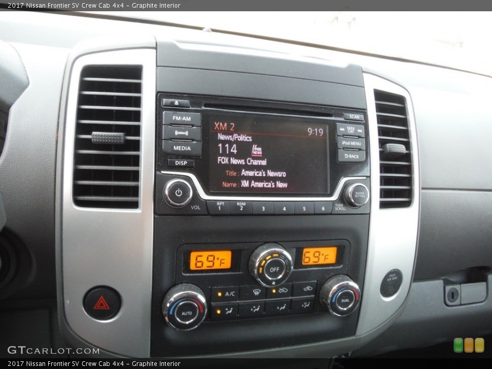 Graphite Interior Controls for the 2017 Nissan Frontier SV Crew Cab 4x4 #144323623