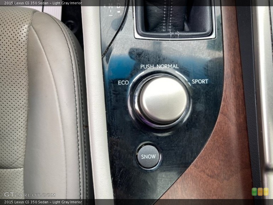 Light Gray Interior Controls for the 2015 Lexus GS 350 Sedan #144327793