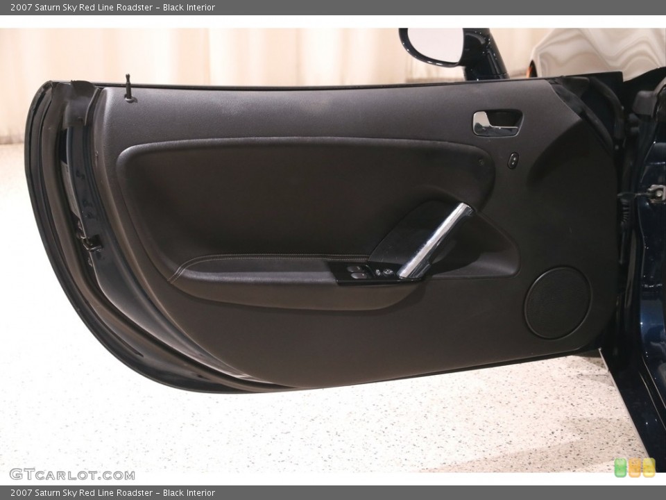 Black Interior Door Panel for the 2007 Saturn Sky Red Line Roadster #144355524
