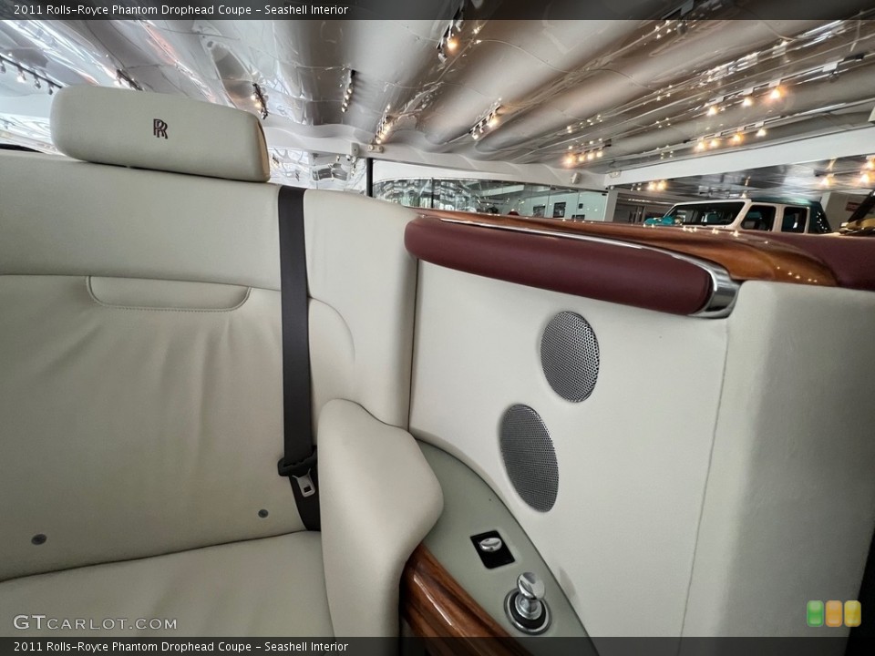 Seashell Interior Rear Seat for the 2011 Rolls-Royce Phantom Drophead Coupe #144372007