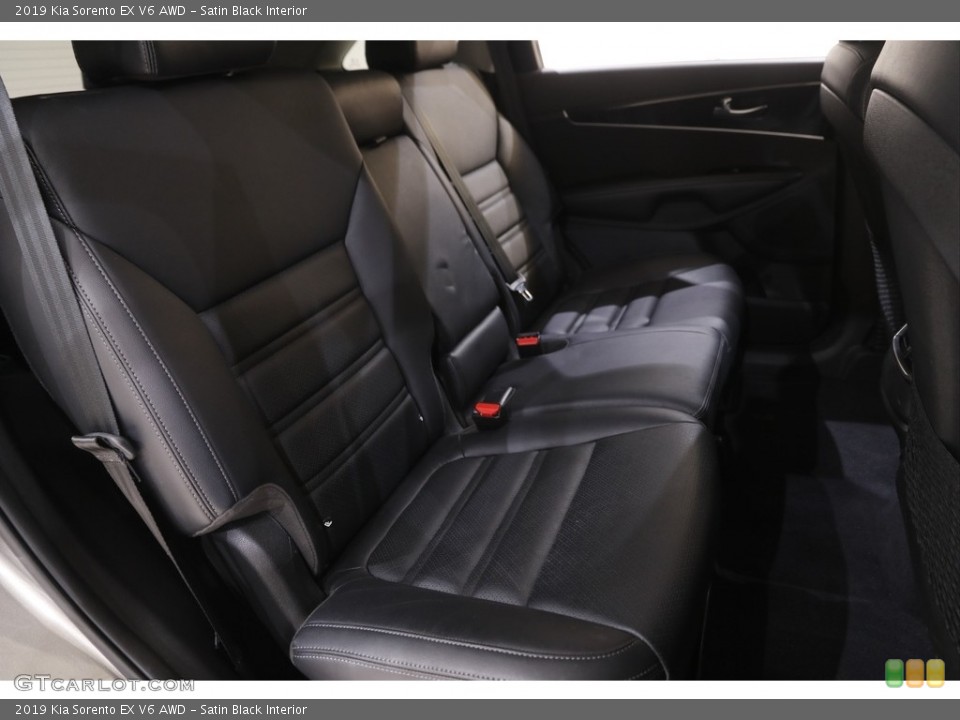 Satin Black Interior Rear Seat for the 2019 Kia Sorento EX V6 AWD #144378701