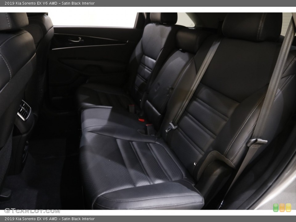 Satin Black Interior Rear Seat for the 2019 Kia Sorento EX V6 AWD #144378719