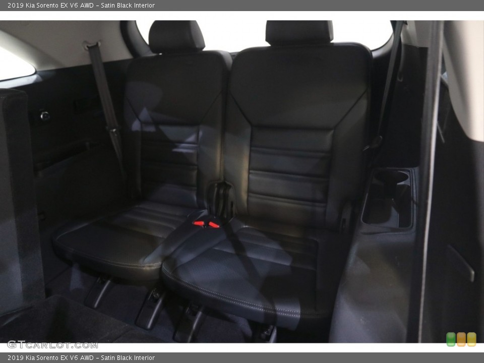 Satin Black Interior Rear Seat for the 2019 Kia Sorento EX V6 AWD #144378740