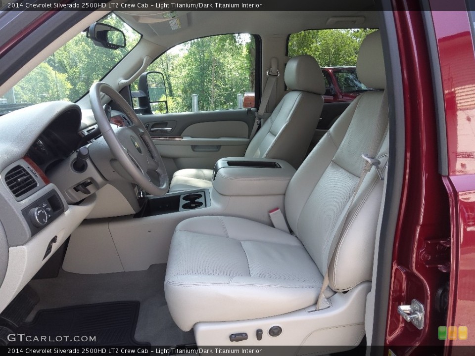 Light Titanium/Dark Titanium Interior Photo for the 2014 Chevrolet Silverado 2500HD LTZ Crew Cab #144397669