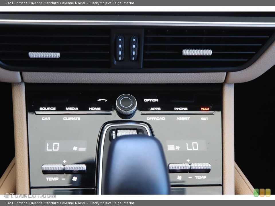 Black/Mojave Beige Interior Controls for the 2021 Porsche Cayenne  #144399570