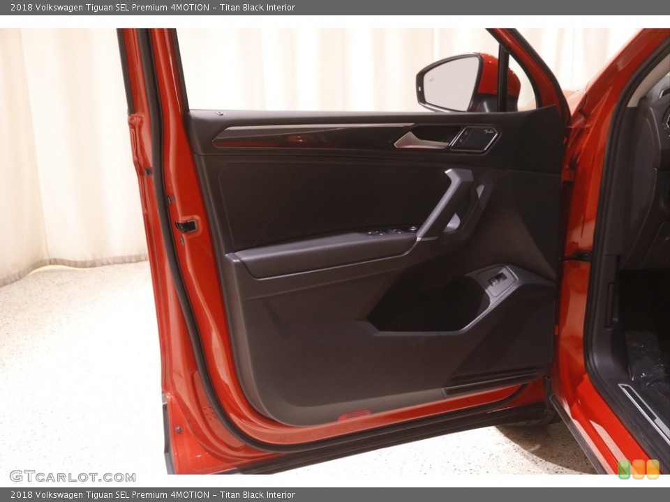 Titan Black Interior Door Panel for the 2018 Volkswagen Tiguan SEL Premium 4MOTION #144411598