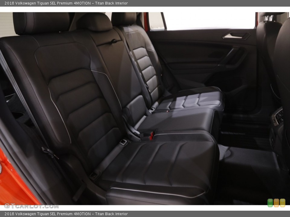 Titan Black Interior Rear Seat for the 2018 Volkswagen Tiguan SEL Premium 4MOTION #144411877