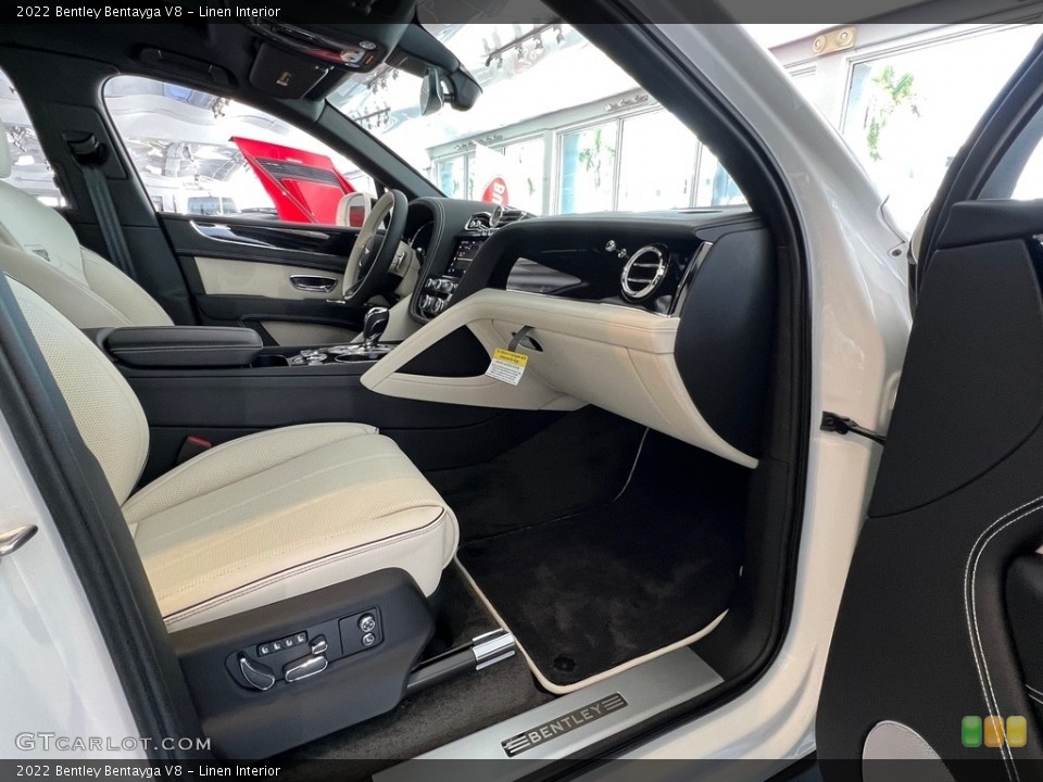 Linen Interior Dashboard for the 2022 Bentley Bentayga V8 #144422141