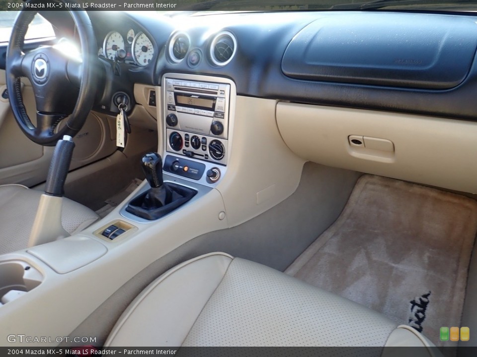 Parchment Interior Front Seat for the 2004 Mazda MX-5 Miata LS Roadster #144446741