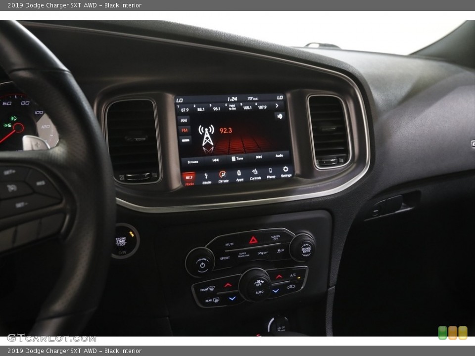 Black Interior Controls for the 2019 Dodge Charger SXT AWD #144452851