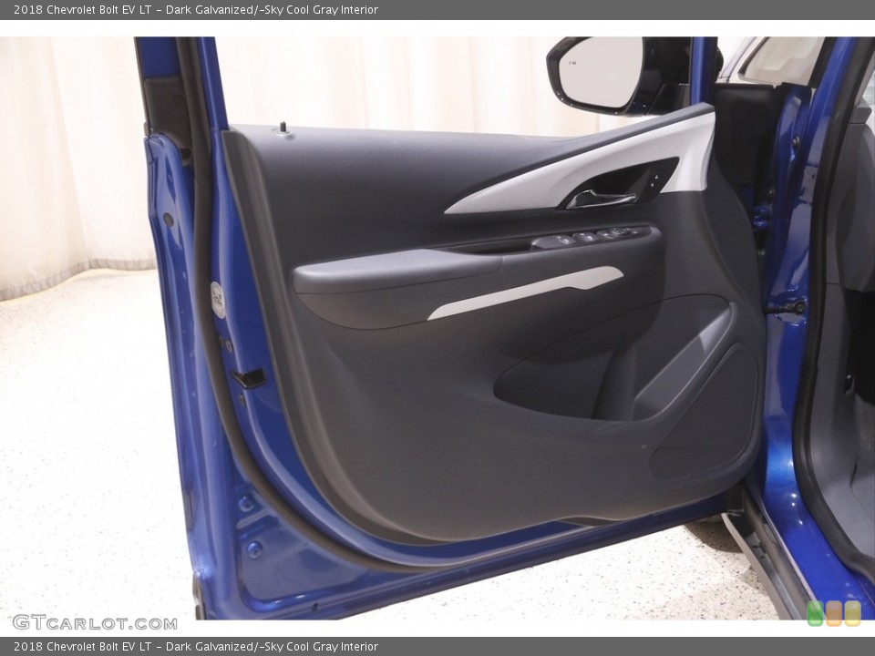 Dark Galvanized/­Sky Cool Gray Interior Door Panel for the 2018 Chevrolet Bolt EV LT #144467069