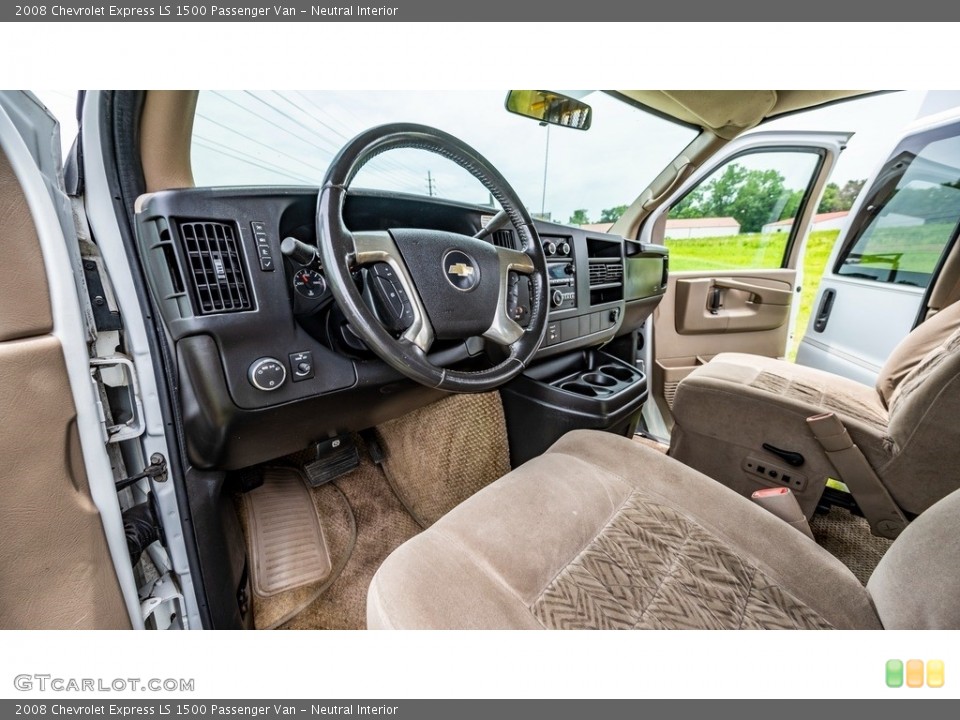 Neutral Interior Photo for the 2008 Chevrolet Express LS 1500 Passenger Van #144470855