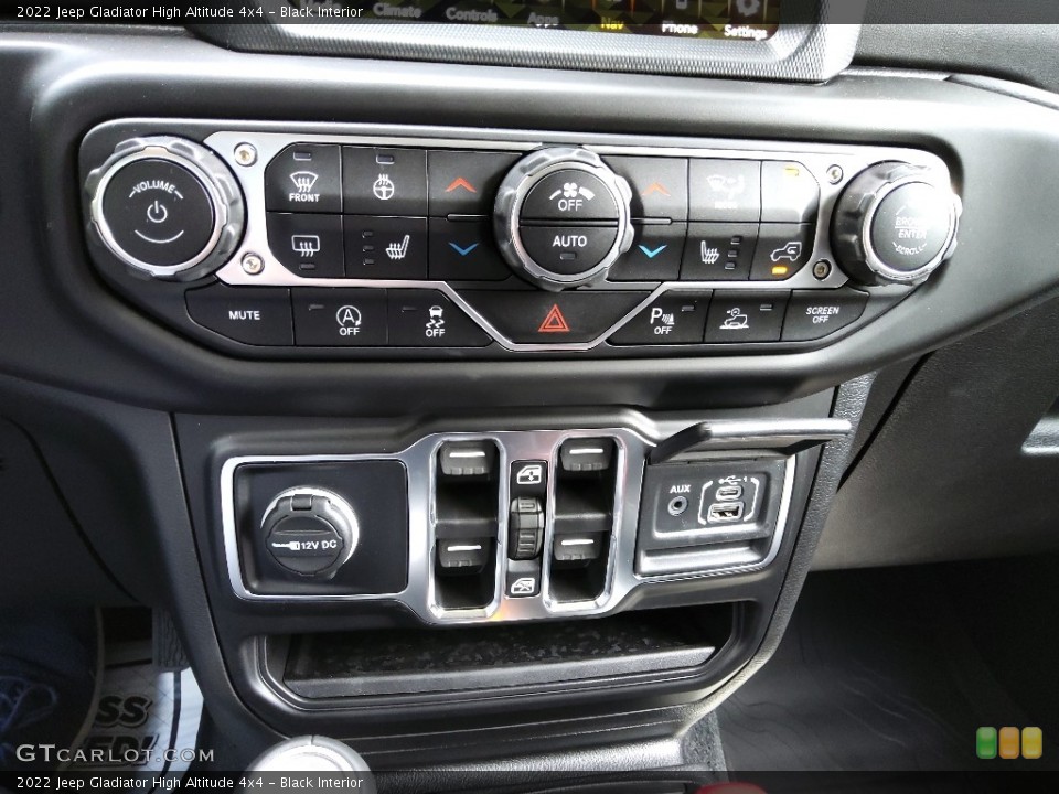 Black Interior Controls for the 2022 Jeep Gladiator High Altitude 4x4 #144482032