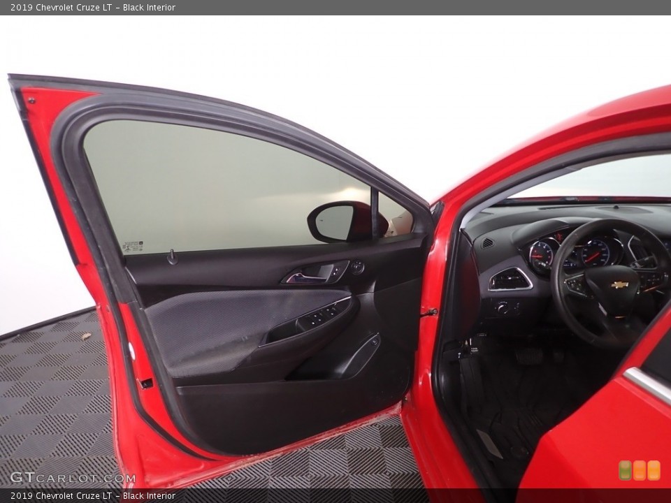 Black Interior Door Panel for the 2019 Chevrolet Cruze LT #144502365