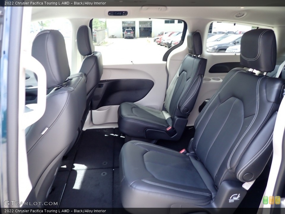 Black/Alloy Interior Rear Seat for the 2022 Chrysler Pacifica Touring L AWD #144505686