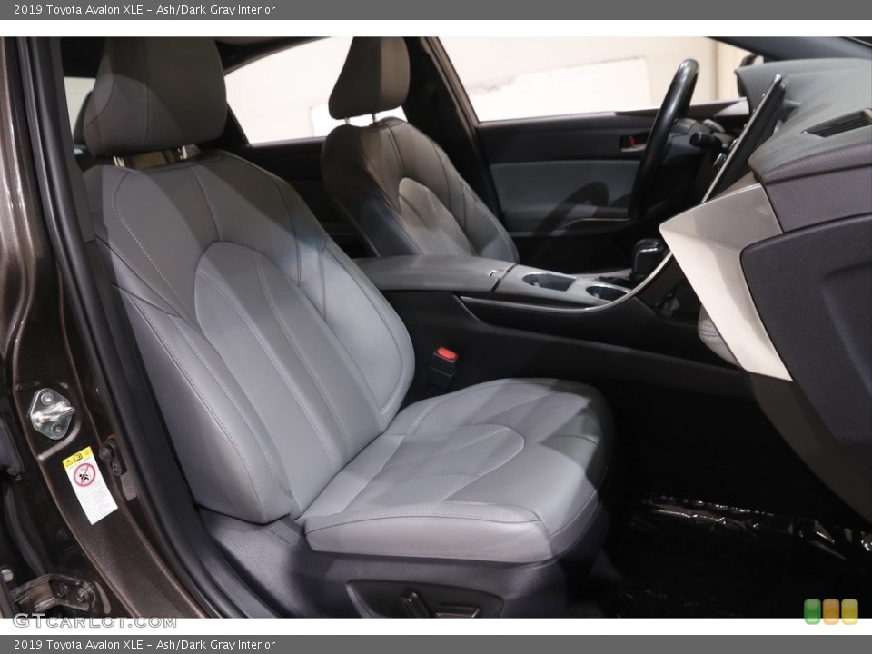 Ash/Dark Gray 2019 Toyota Avalon Interiors