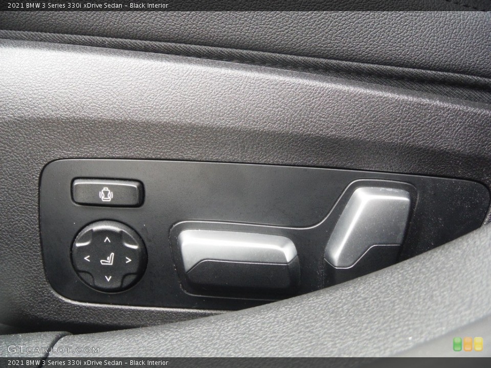 Black Interior Controls for the 2021 BMW 3 Series 330i xDrive Sedan #144525955