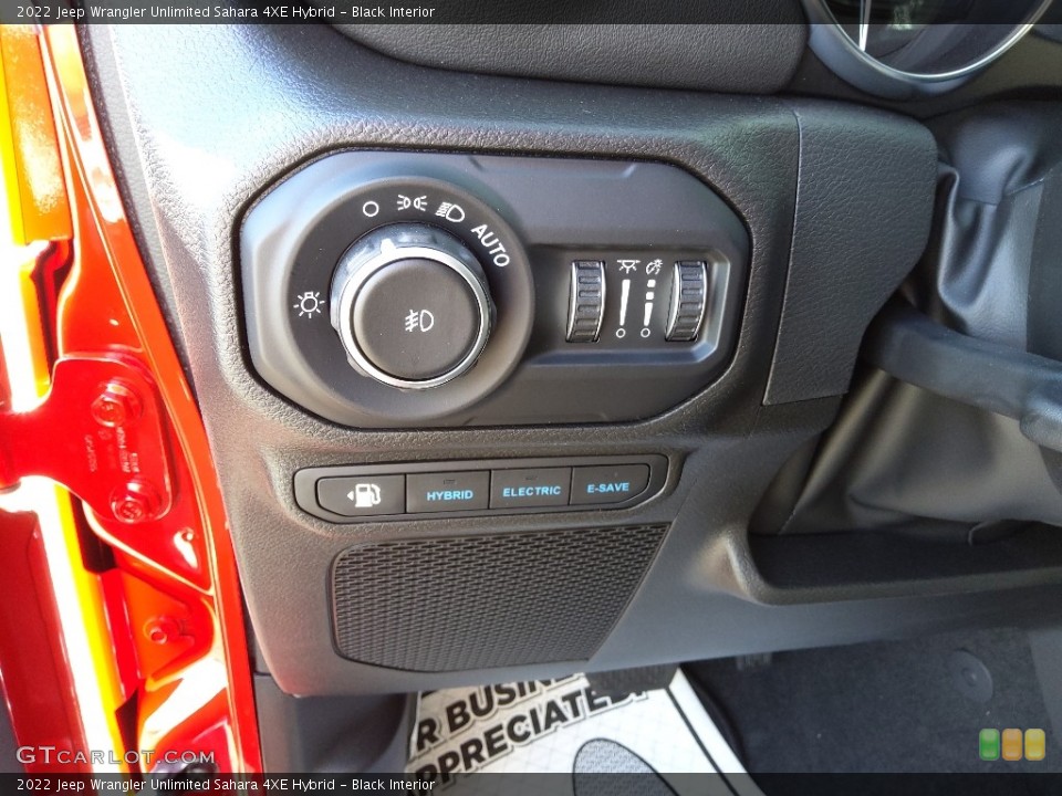 Black Interior Controls for the 2022 Jeep Wrangler Unlimited Sahara 4XE Hybrid #144564279