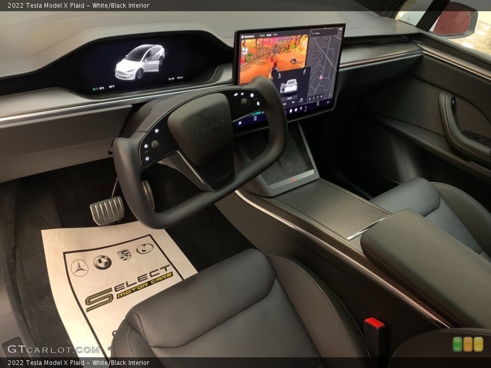 White/Black Interior Photo for the 2022 Tesla Model X Plaid #144564648