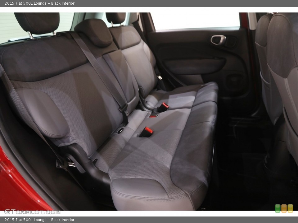 Black Interior Rear Seat for the 2015 Fiat 500L Lounge #144594865