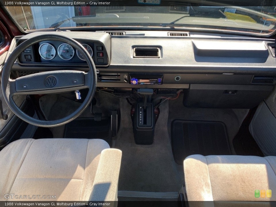 Gray Interior Photo for the 1988 Volkswagen Vanagon GL Wolfsburg Edition #144618035