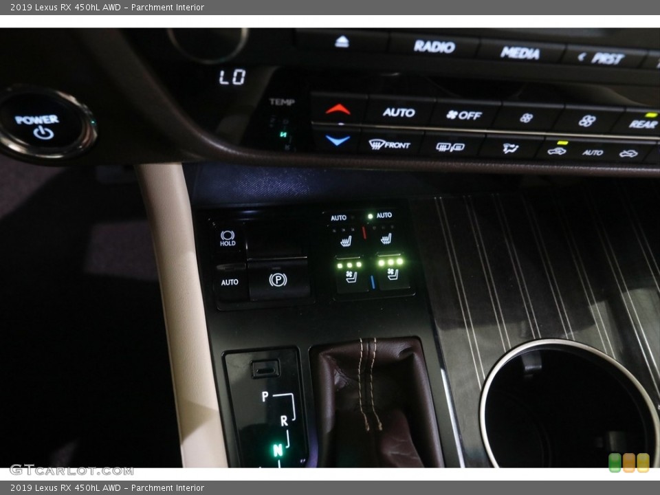 Parchment Interior Controls for the 2019 Lexus RX 450hL AWD #144631595