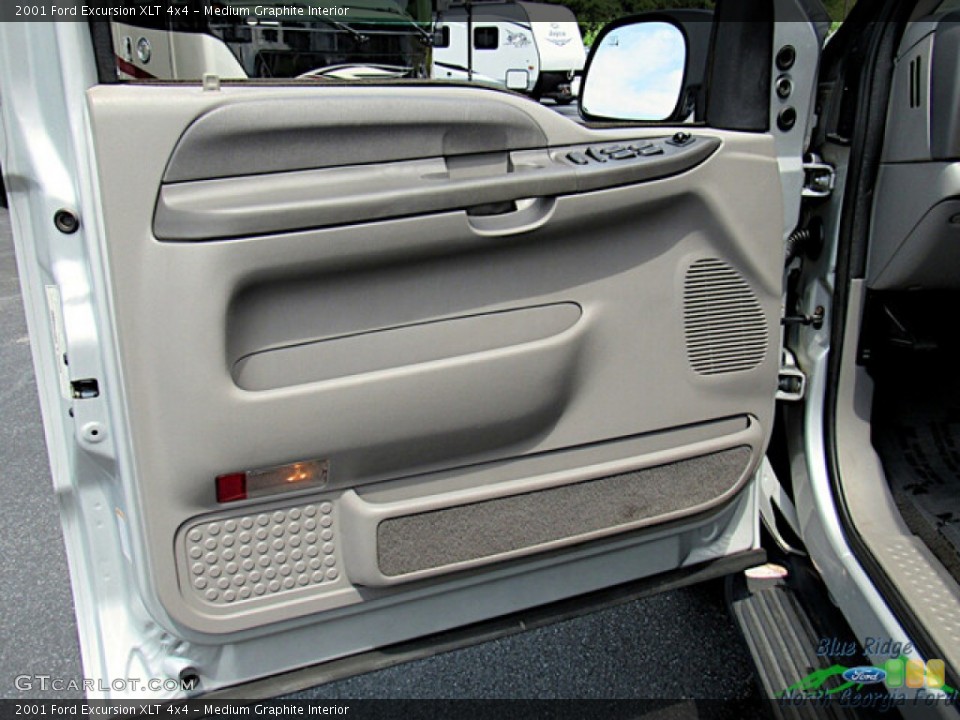 Medium Graphite Interior Door Panel for the 2001 Ford Excursion XLT 4x4 #144640191