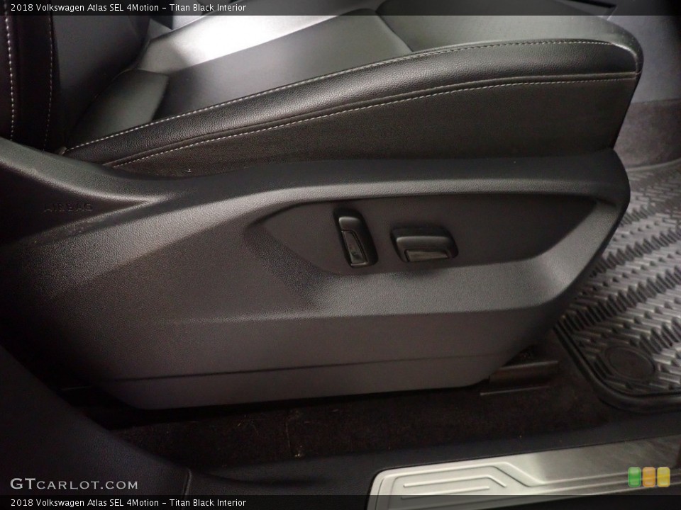 Titan Black Interior Front Seat for the 2018 Volkswagen Atlas SEL 4Motion #144642503