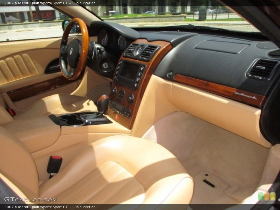 Cuoio Interior Dashboard for the 2007 Maserati Quattroporte Sport GT #144642629