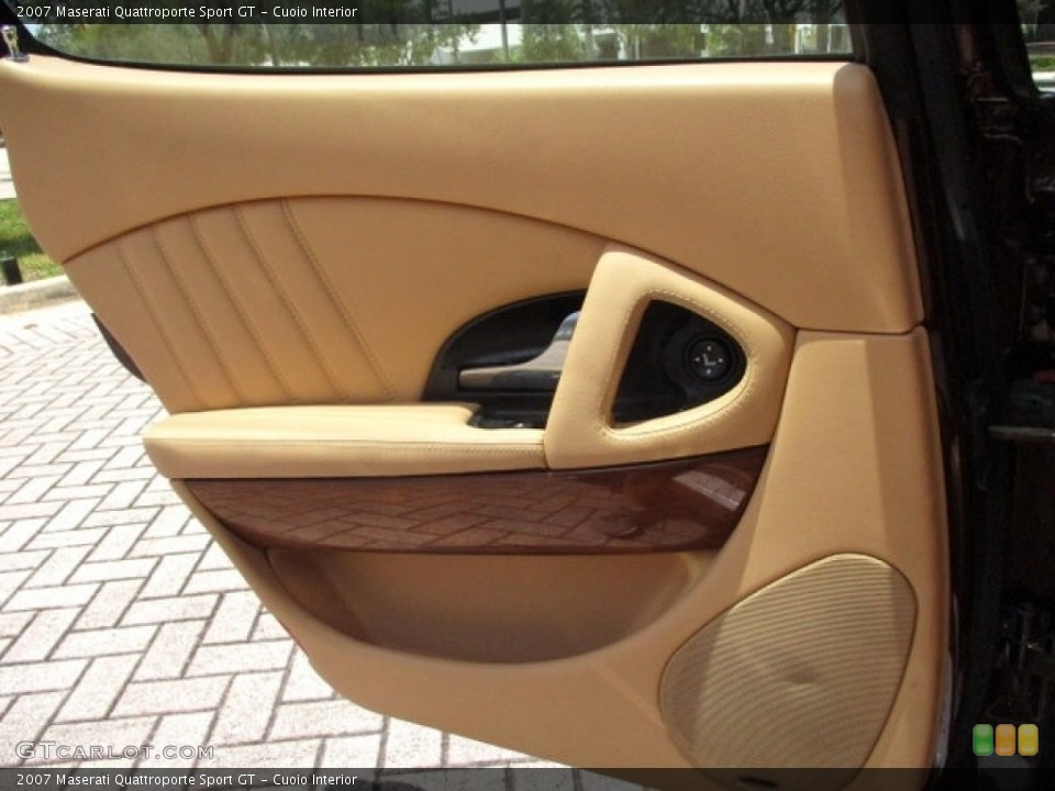 Cuoio Interior Door Panel for the 2007 Maserati Quattroporte Sport GT #144643277