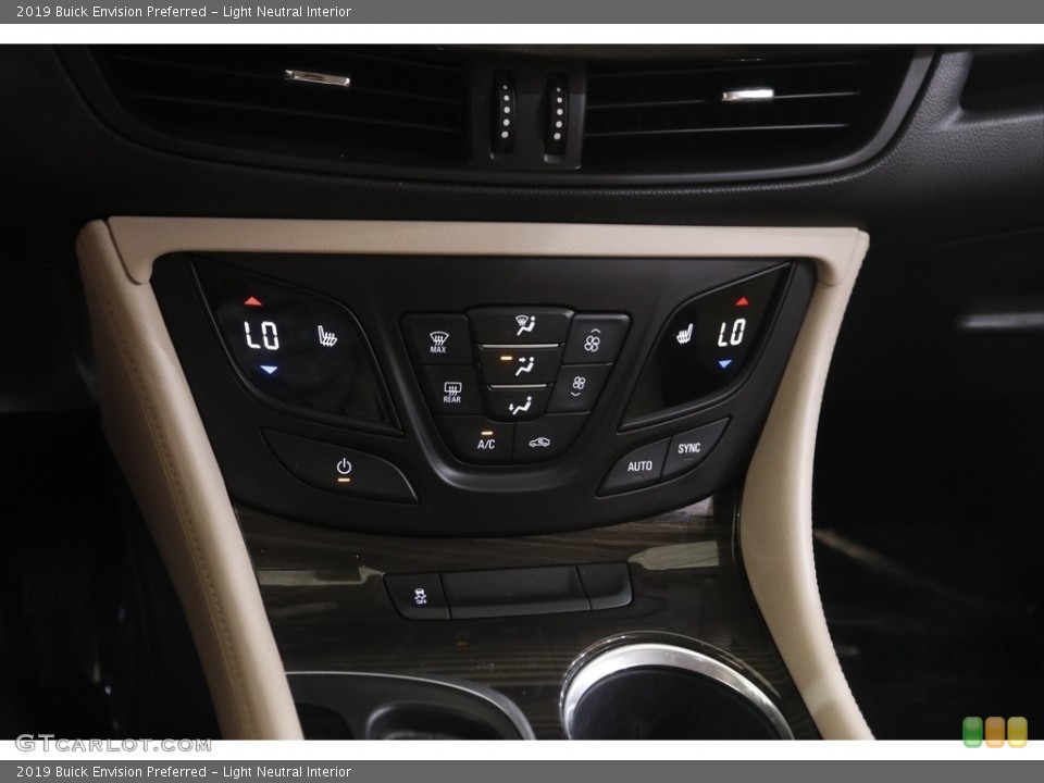 Light Neutral Interior Controls for the 2019 Buick Envision Preferred #144654100