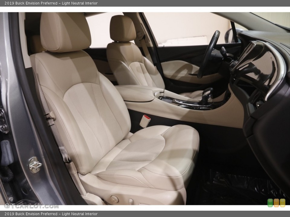 Light Neutral 2019 Buick Envision Interiors