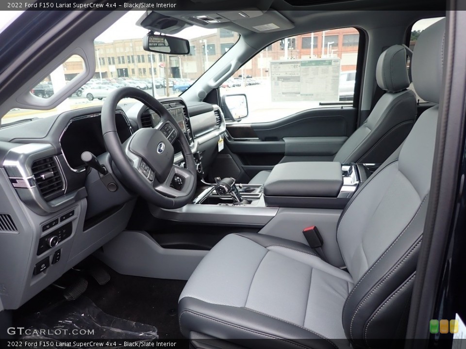Black/Slate Interior Photo for the 2022 Ford F150 Lariat SuperCrew 4x4 #144670520