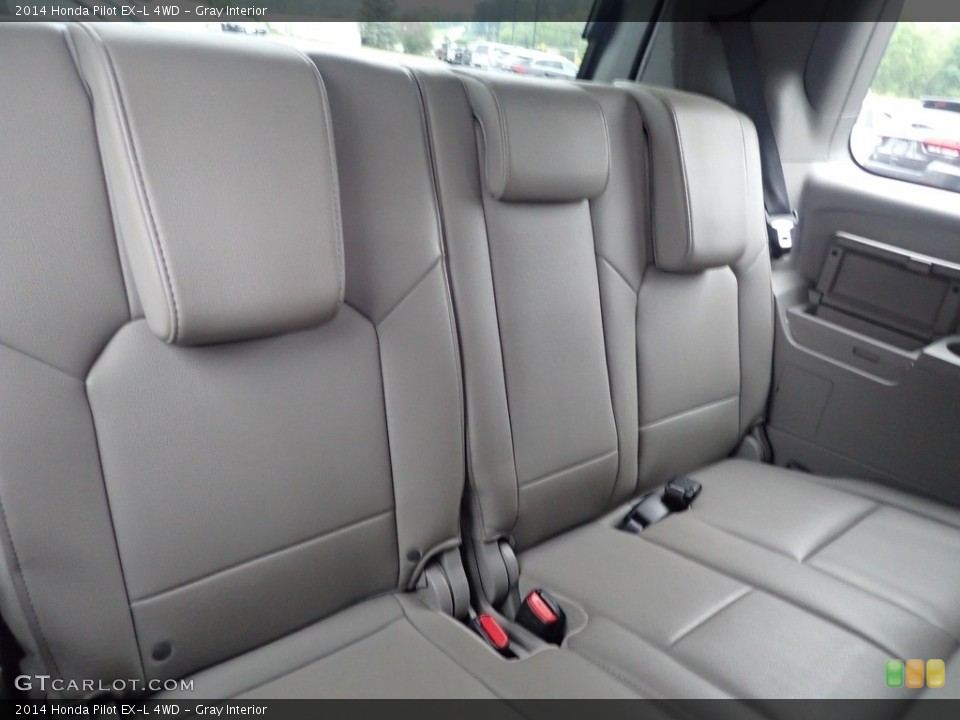 Gray Interior Rear Seat for the 2014 Honda Pilot EX-L 4WD #144670781