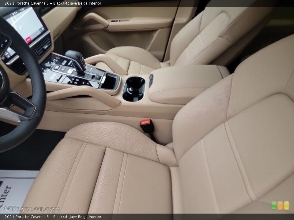 Black/Mojave Beige Interior Front Seat for the 2021 Porsche Cayenne S #144671510
