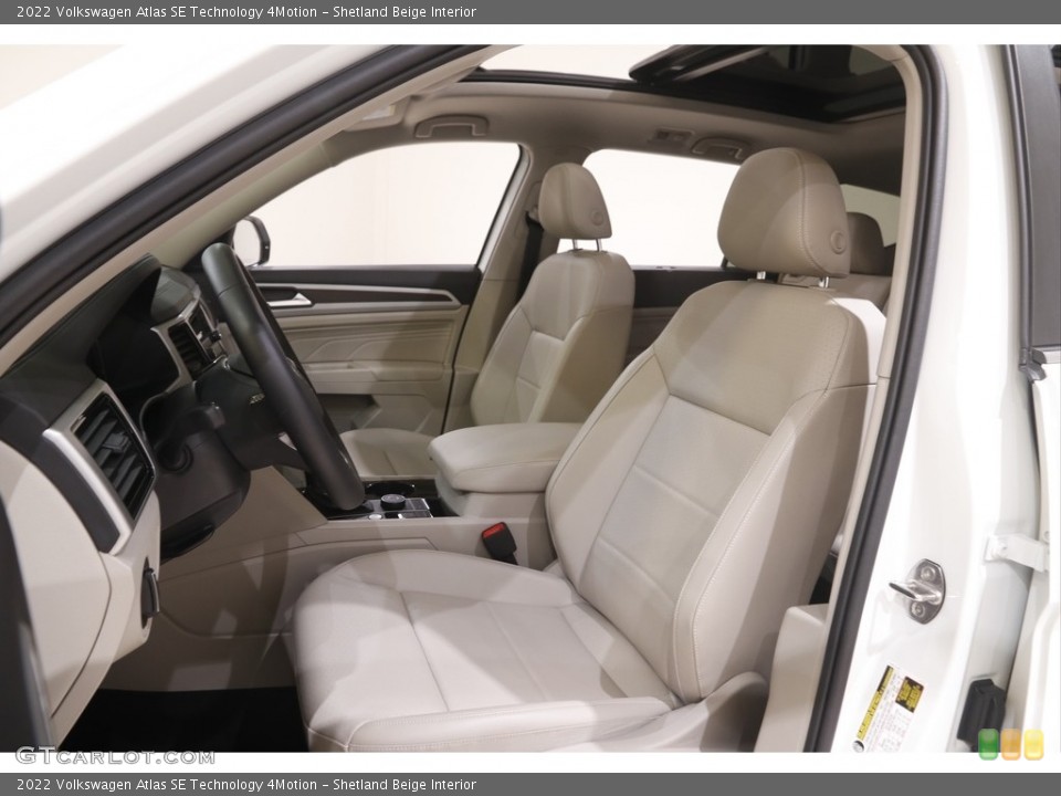Shetland Beige Interior Photo for the 2022 Volkswagen Atlas SE Technology 4Motion #144678830