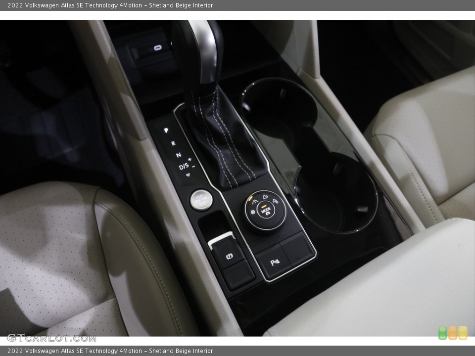 Shetland Beige Interior Transmission for the 2022 Volkswagen Atlas SE Technology 4Motion #144679001
