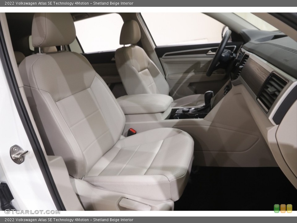 Shetland Beige 2022 Volkswagen Atlas Interiors