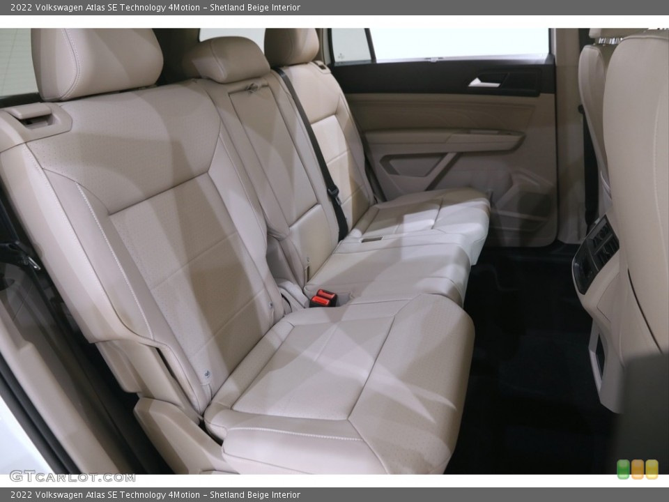 Shetland Beige Interior Rear Seat for the 2022 Volkswagen Atlas SE Technology 4Motion #144679037