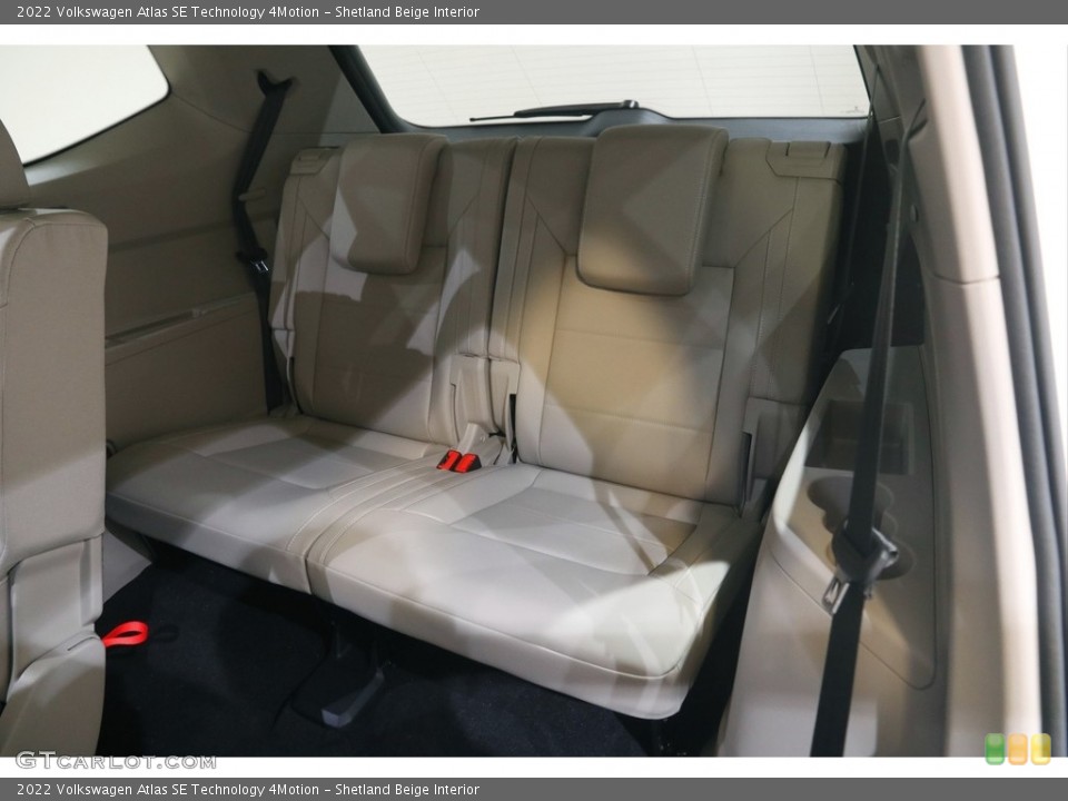 Shetland Beige Interior Rear Seat for the 2022 Volkswagen Atlas SE Technology 4Motion #144679076