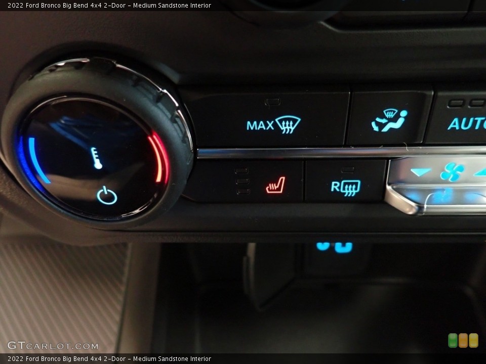 Medium Sandstone Interior Controls for the 2022 Ford Bronco Big Bend 4x4 2-Door #144686661