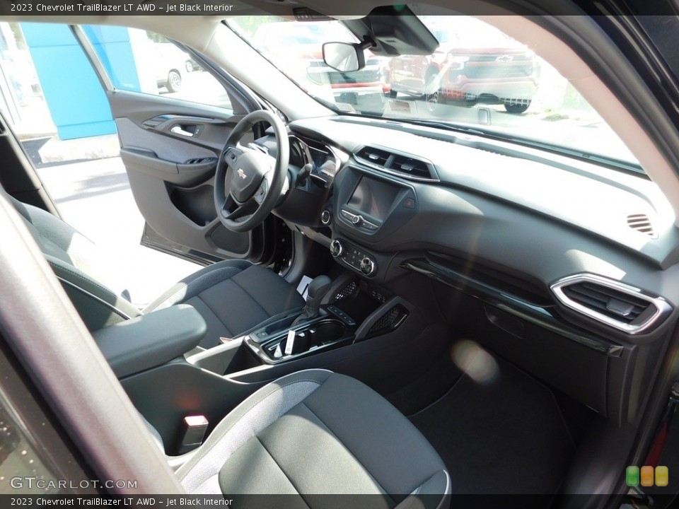 Jet Black Interior Photo for the 2023 Chevrolet TrailBlazer LT AWD #144690447