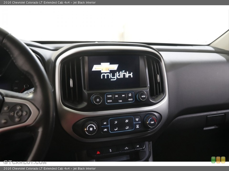Jet Black Interior Controls for the 2016 Chevrolet Colorado LT Extended Cab 4x4 #144697965