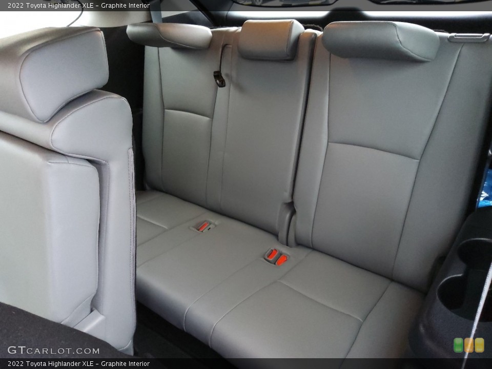 Graphite Interior Rear Seat for the 2022 Toyota Highlander XLE #144713656